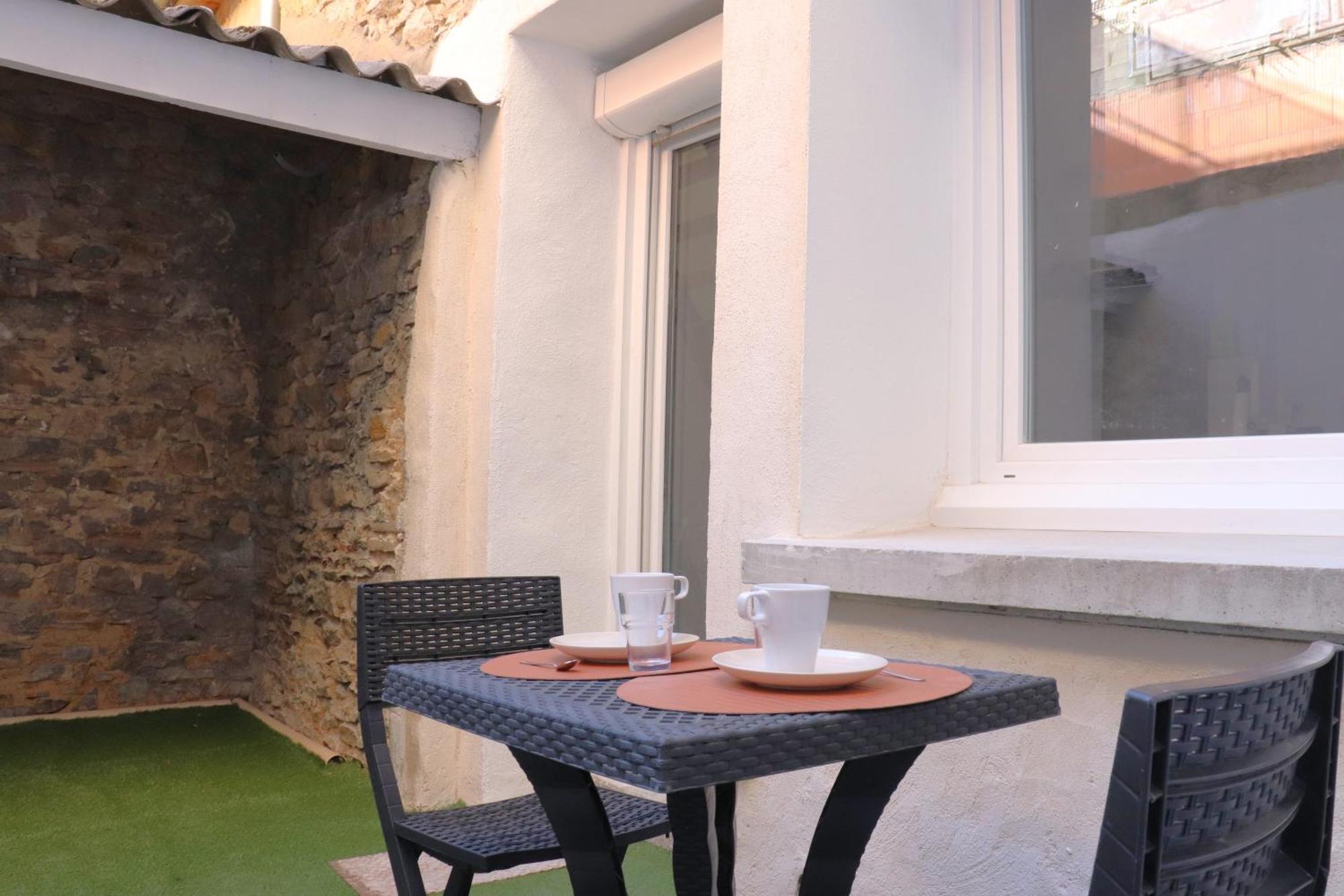Superbes Appartements Modernes Et Neufs Bagnols-sur-Cèze Екстериор снимка